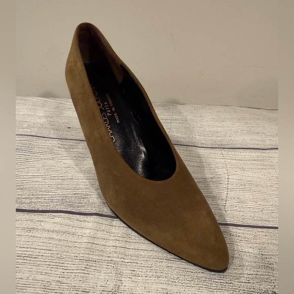 Charles Jourdan Brown Suede Heels/size 8M - Picture 3 of 13